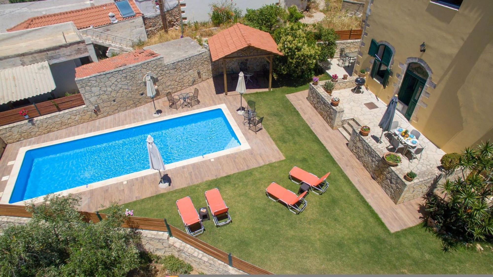 Skandalis Apartments With Pool Chorafakia Exterior foto