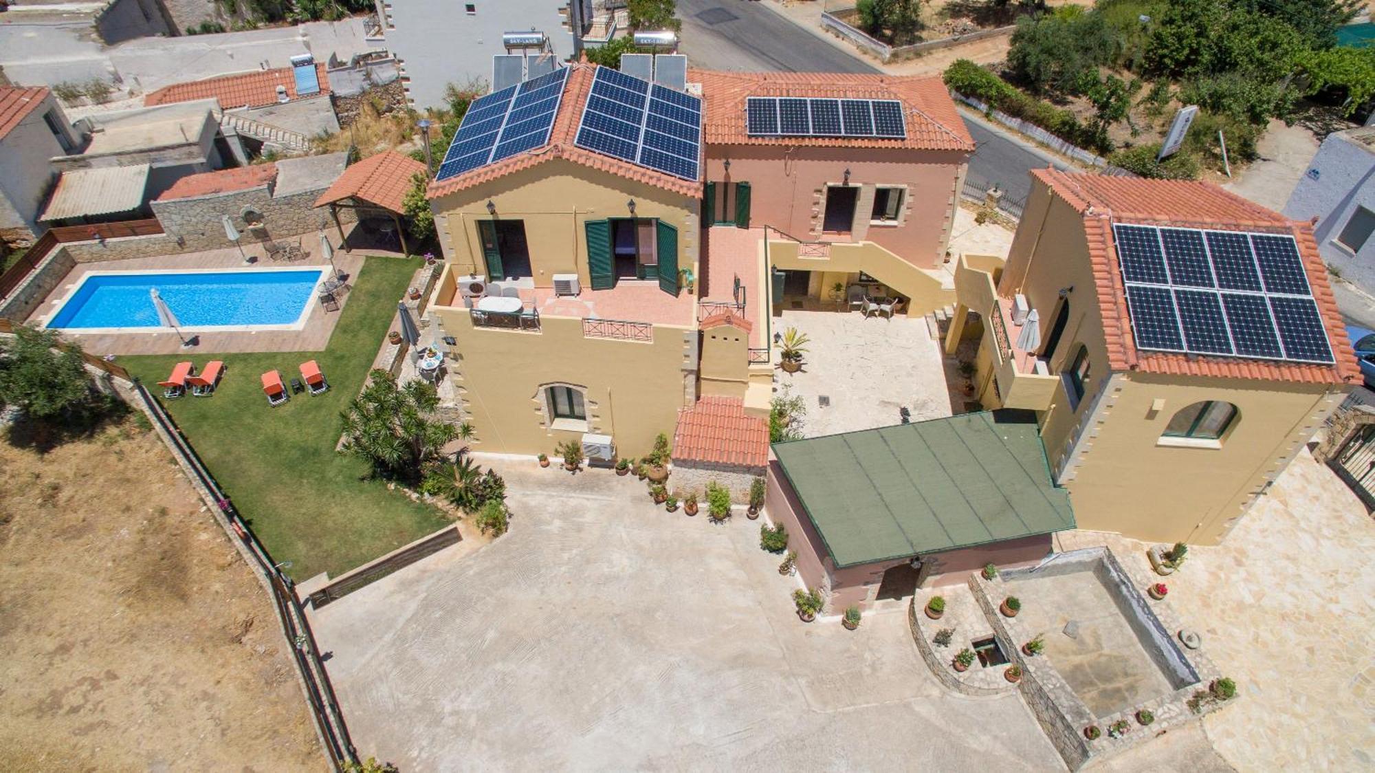 Skandalis Apartments With Pool Chorafakia Exterior foto